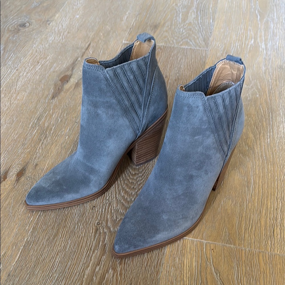 NIB Marc Fisher Gray Suede Ankle Boots